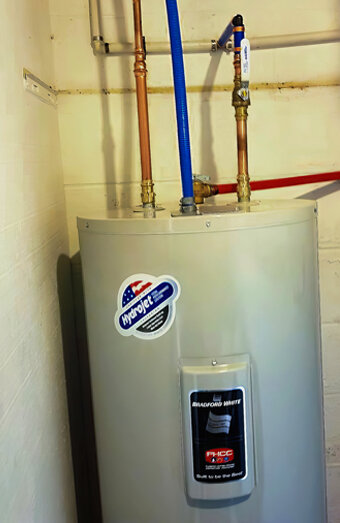 https://sorrentohotwater.com.au/uploads/2025/06/electric-hot-water-system-32554.jpg