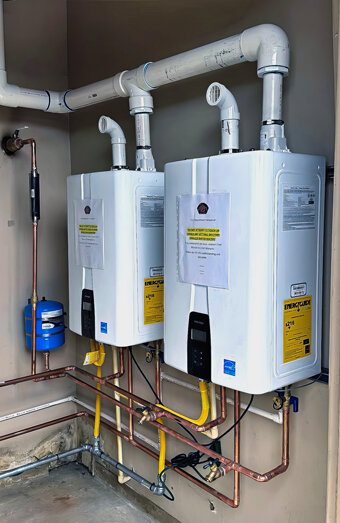 https://sorrentohotwater.com.au/uploads/2025/06/hot-water-servicing-52956.jpg