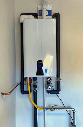 https://sorrentohotwater.com.au/uploads/2025/06/instant-hot-water-systems-63860.jpg