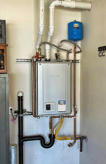 https://sorrentohotwater.com.au/uploads/2025/06/instant-hot-water-systems-98444.jpg